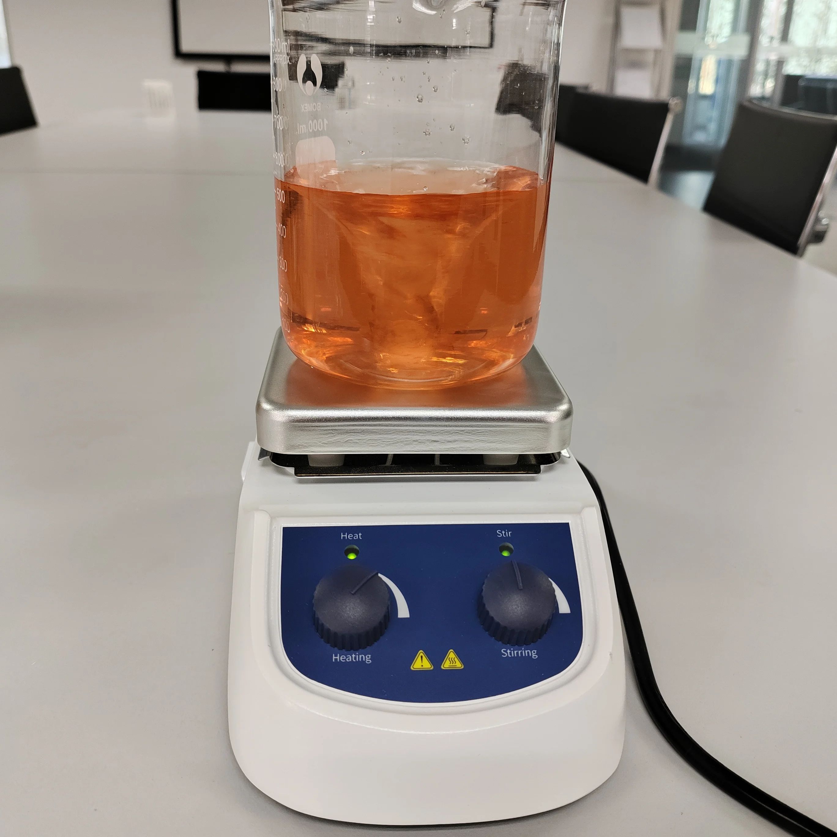 Lab Magnetic Stirrer Hot Plate - Mieszadło magnetyczne z podgrzewaczem MS4-H380-E 5L,